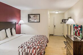 Red Roof Inn & Suites Pensacola East - Milton