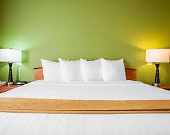 Quality Inn Bolingbrook I-55