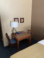 Comfort Inn Crystal Lake - Algonquin