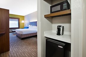 Holiday Inn Express & Suites Manchester by IHG