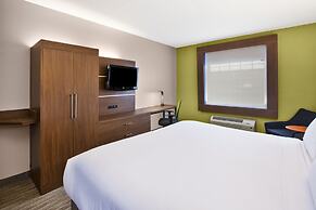 Holiday Inn Express & Suites Manchester by IHG