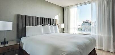 Carmana Hotel & Suites