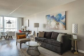 Carmana Hotel & Suites