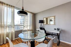 Carmana Hotel & Suites