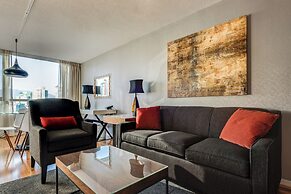 Carmana Hotel & Suites