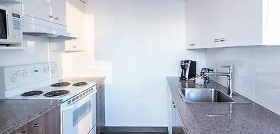 Carmana Hotel & Suites