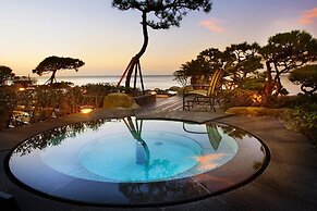 Paradise Hotel Busan