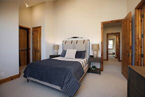 Arrowhead Village, A Vail Resorts Property