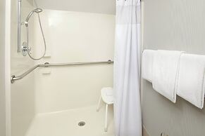 Courtyard by Marriott Newark Granville