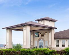 Quality Inn Oacoma - Chamberlain