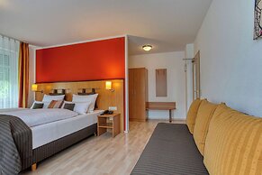 Centro Hotel U-NO1, Trademark Collection by Wyndham