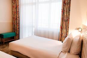 Metropol Hotel