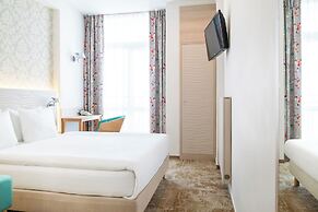 Metropol Hotel