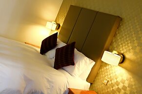 Apollo Hotel