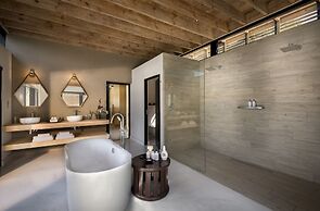 Lion Sands River Lodge