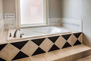 Hotel Bothwell Sedalia Central District, Ascend Hotel Collection