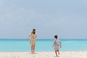 The Reef Playacar Beach Resort & Spa