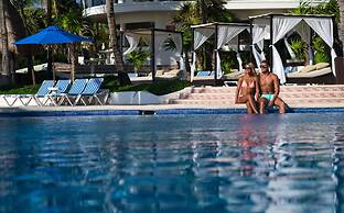 The Reef Playacar Beach Resort & Spa