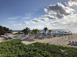 The Reef Playacar Beach Resort & Spa