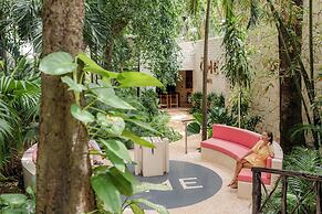 The Reef Playacar Beach Resort & Spa