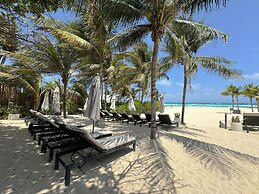 The Reef Playacar Beach Resort & Spa