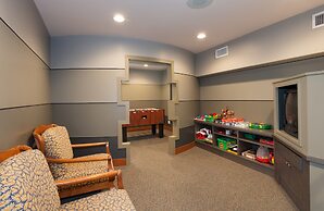 Horstman House by Whistler Premier