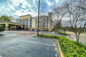 OYO Townhouse Jackson/Ridgeland