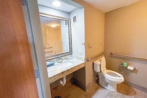 OYO Townhouse Jackson/Ridgeland