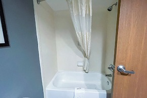 OYO Townhouse Jackson/Ridgeland