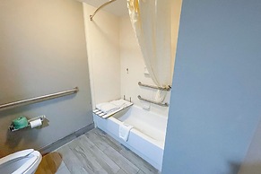 OYO Townhouse Jackson/Ridgeland