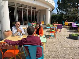 greet Hotel Bordeaux Aeroport