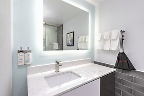 Holiday Inn Express Dallas Downtown by IHG