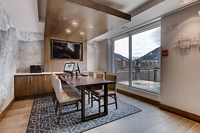 Hyatt Place Keystone / Dillon