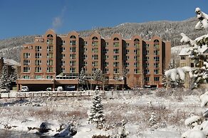 Hyatt Place Keystone / Dillon