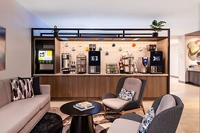 Atwell Suites Austin Airport by IHG