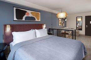 Atwell Suites Austin Airport by IHG