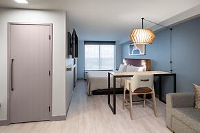 Atwell Suites Austin Airport by IHG