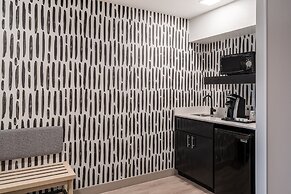 Atwell Suites Austin Airport by IHG