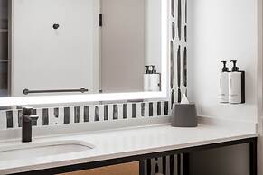 Atwell Suites Austin Airport by IHG