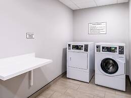 Atwell Suites Austin Airport by IHG