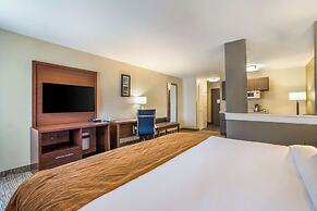 Comfort Inn & Suites Fairborn near Wright Patterson AFB