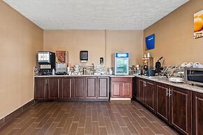 Comfort Inn & Suites Fairborn near Wright Patterson AFB