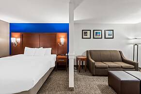 Comfort Inn & Suites Fairborn near Wright Patterson AFB