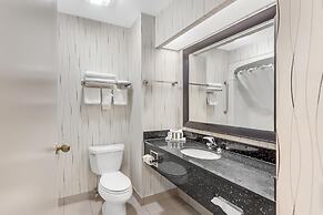 Best Western Plus Travel Hotel Toronto Airport