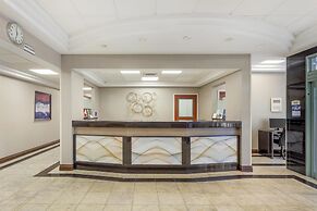 Best Western Plus Travel Hotel Toronto Airport