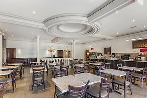 Best Western Plus Travel Hotel Toronto Airport