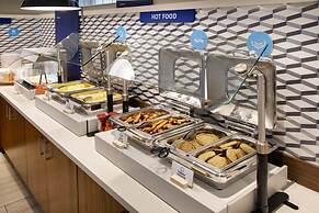 Holiday Inn Express & Suites S Lake Buena Vista by IHG