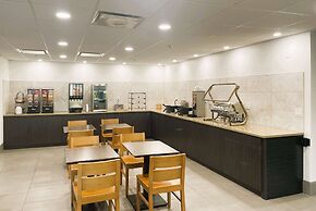 Wingate by Wyndham Matthews/Charlotte