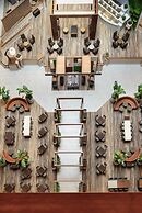 Embassy Suites by Hilton Cleveland Rockside