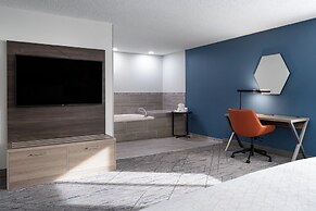 Holiday Inn Express & Suites Midwest by IHG